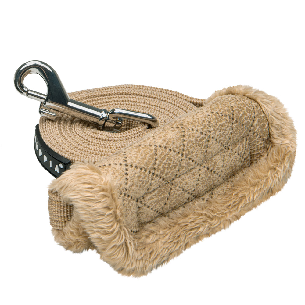 Correa Douglas Puppia, resistente y suave al tacto, ideal para perros activos y enérgicos.