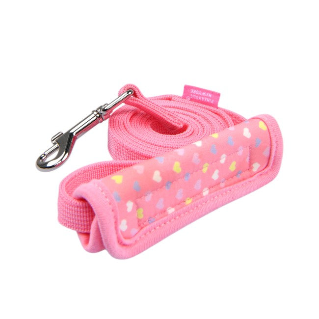 Correa para perro Mabel de Pinkaholic, ligera y ajustable, perfecta para paseos cómodos y seguros. Diseñada para complementar el Arnés Mabel, ideal para perros pequeños.