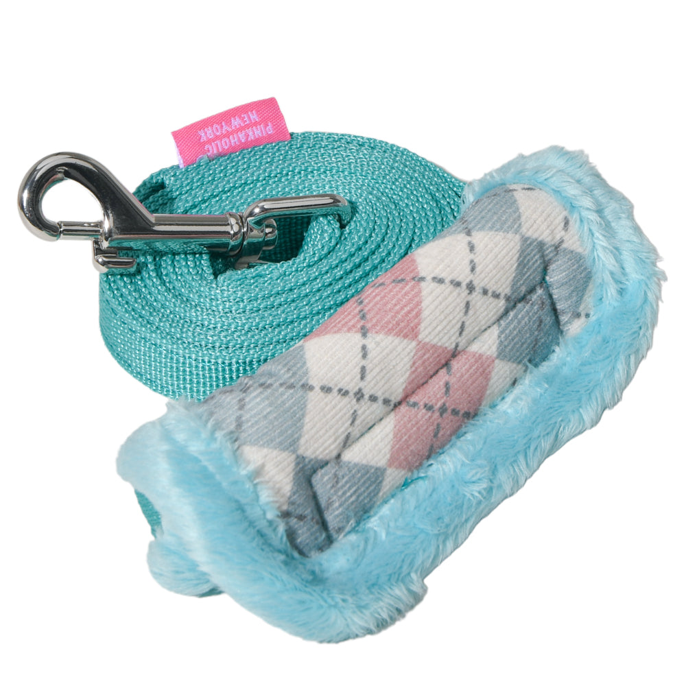 Correa Annika Pinkaholic fabricada con materiales duraderos para paseos seguros y cómodos.