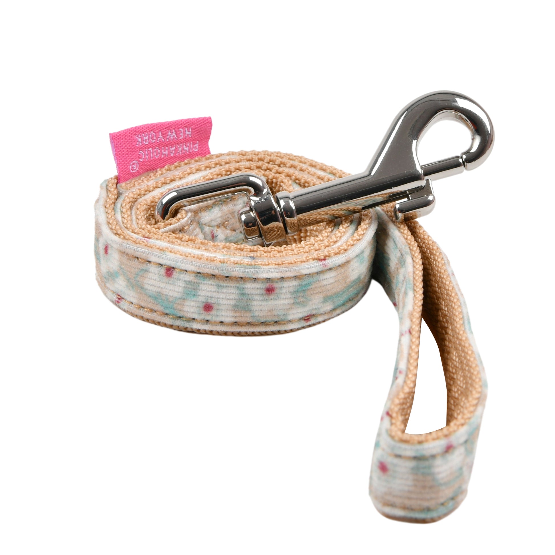 Correa Kalina Pinkaholic fabricada con nylon de alta resistencia, proporcionando durabilidad y resistencia al desgaste para perros de todas las razas.